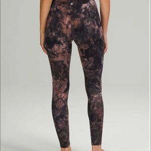 Lululemon Align Pant 28"
Diamond Dye Graphite Grey Pink Pastel